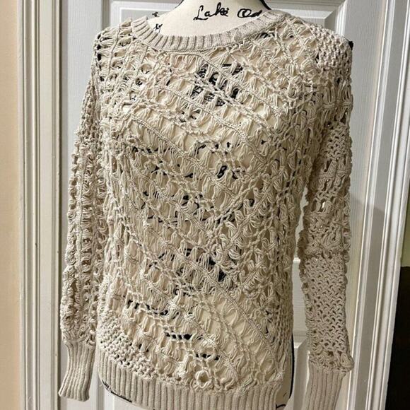 GOLD HAWK SWEATER KNITTED CROCHET OPEN SHOULDER SIZE XS AESTHETIC COTTAGECORE - Picture 5 of 13